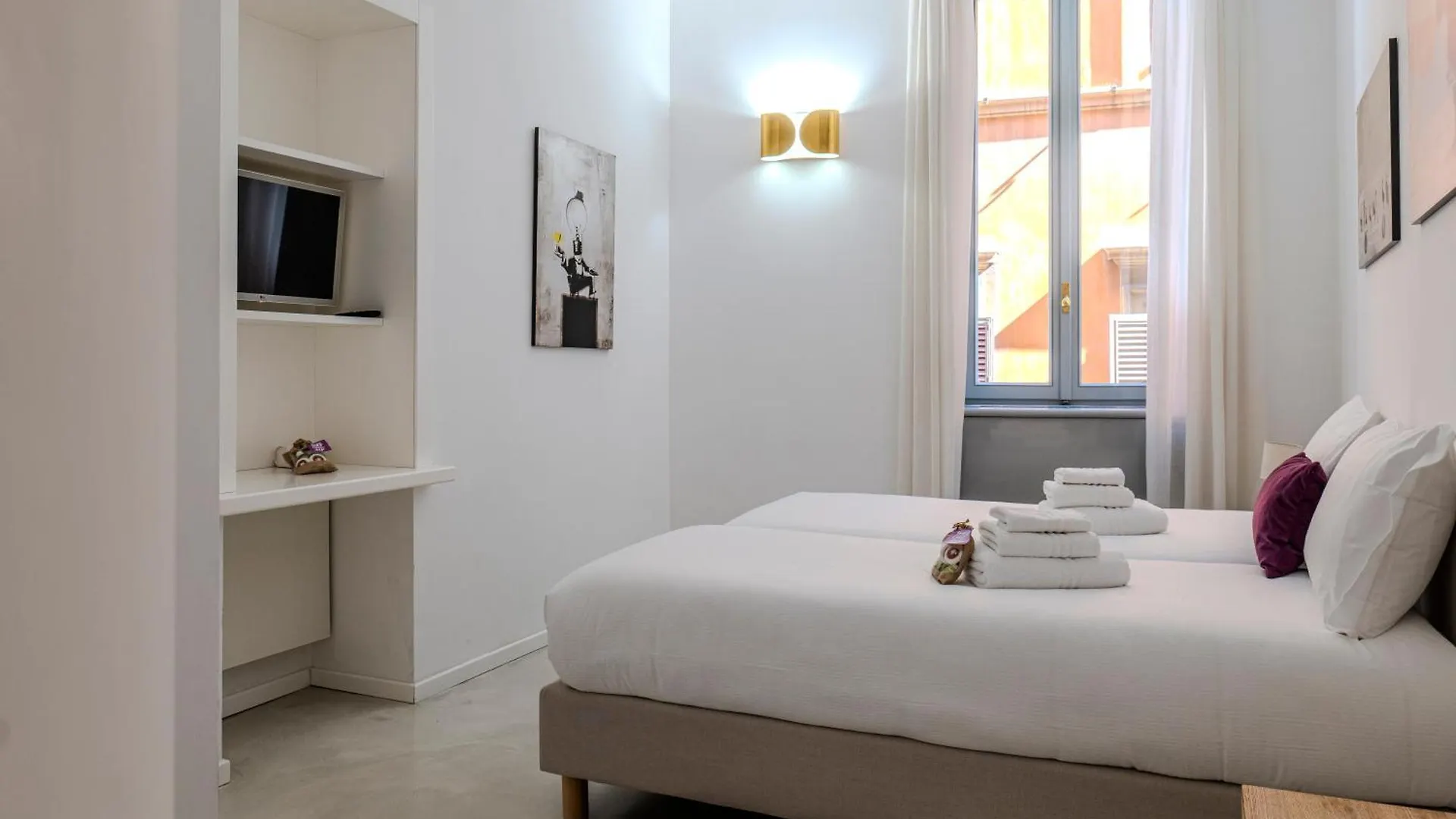 Restart Accommodations Trevi 로마