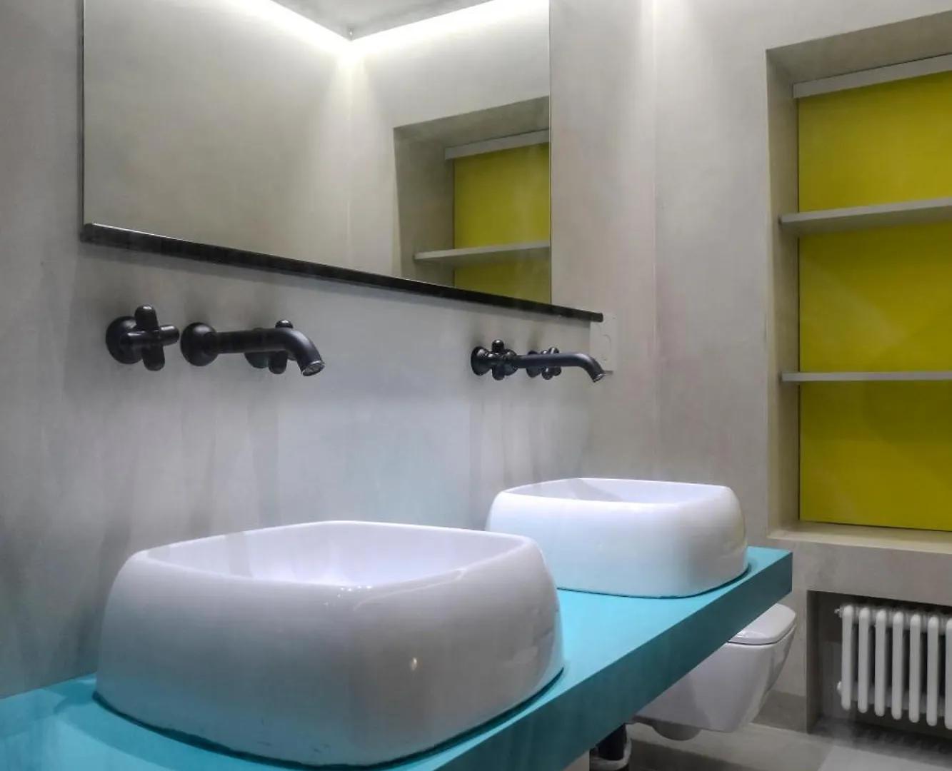 Restart Accommodations Trevi Rome 0*,