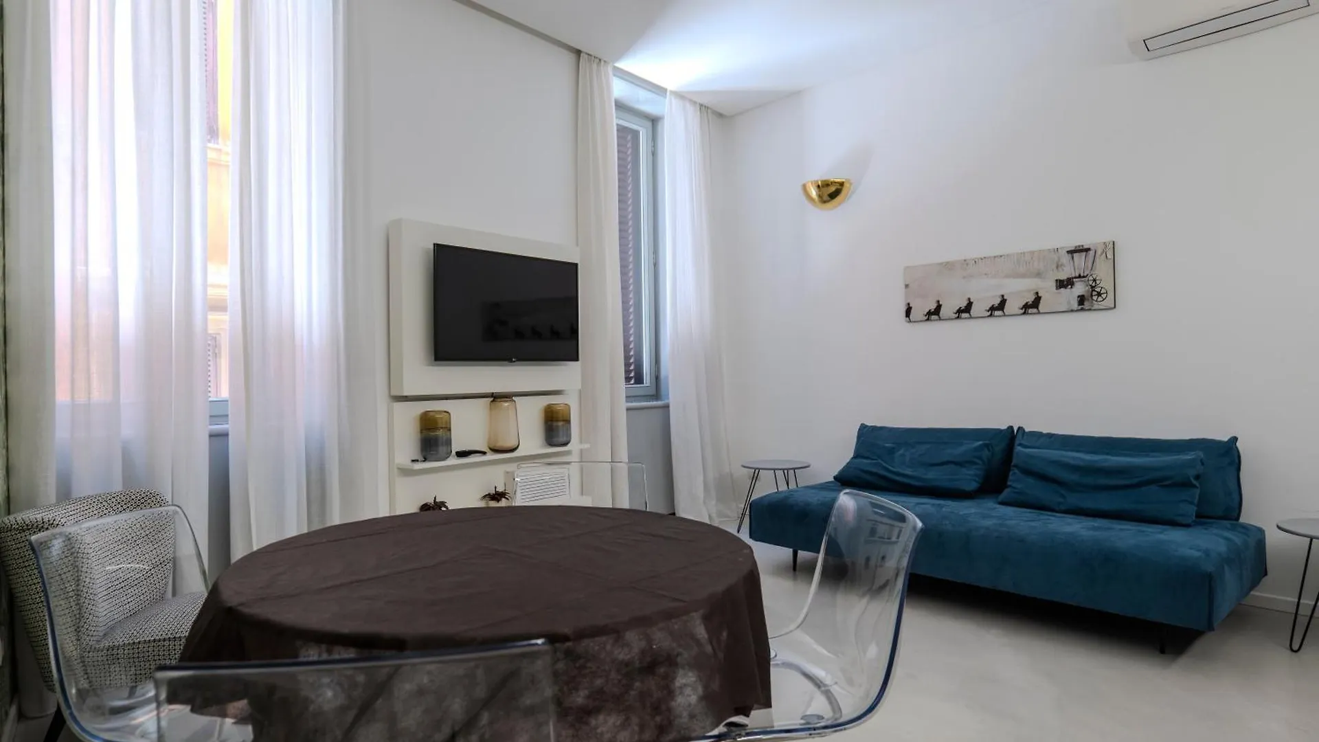 Restart Accommodations Trevi Rome